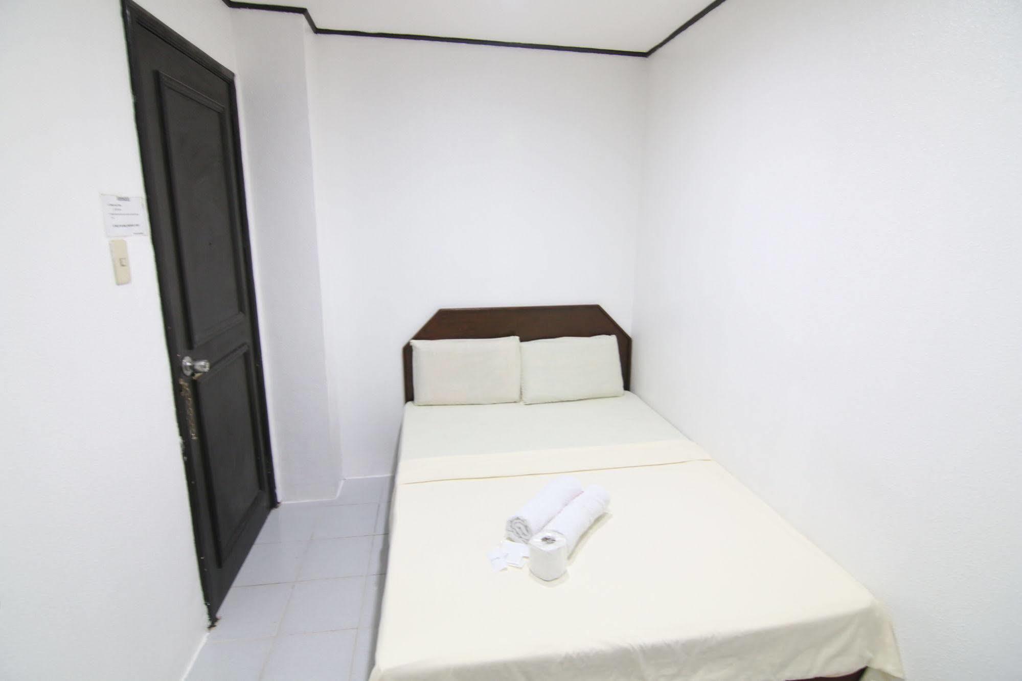 Hotel Juliano Manila Dış mekan fotoğraf